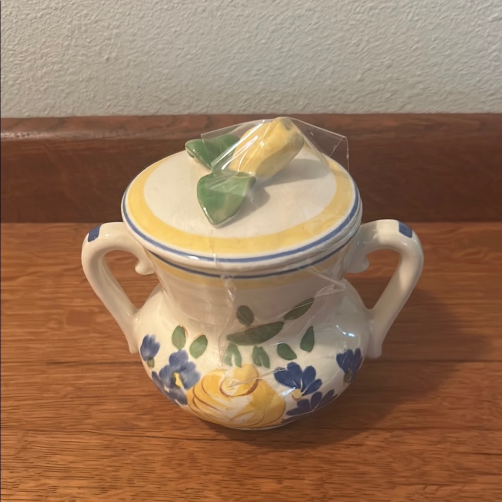 Red Wing Pottery Brittany Sugar Dish Floral Ceramic Jar with Lid